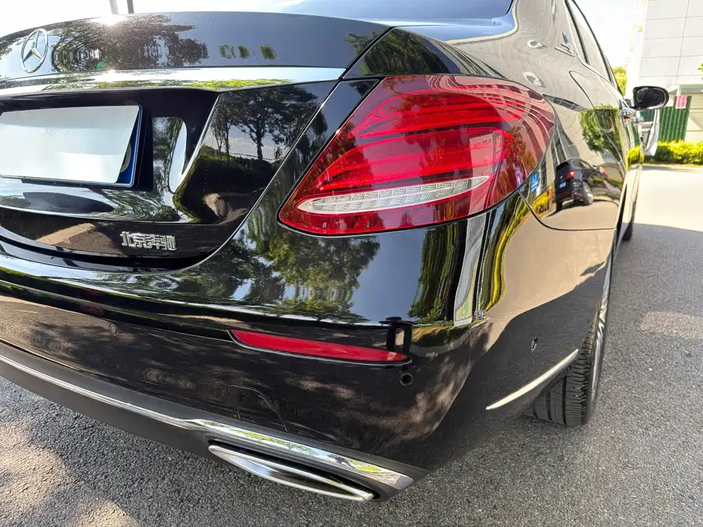 Mercedes-Benz E-Class 2020 — фото 31