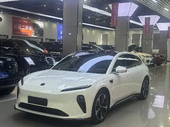 NIO ET5T 2025