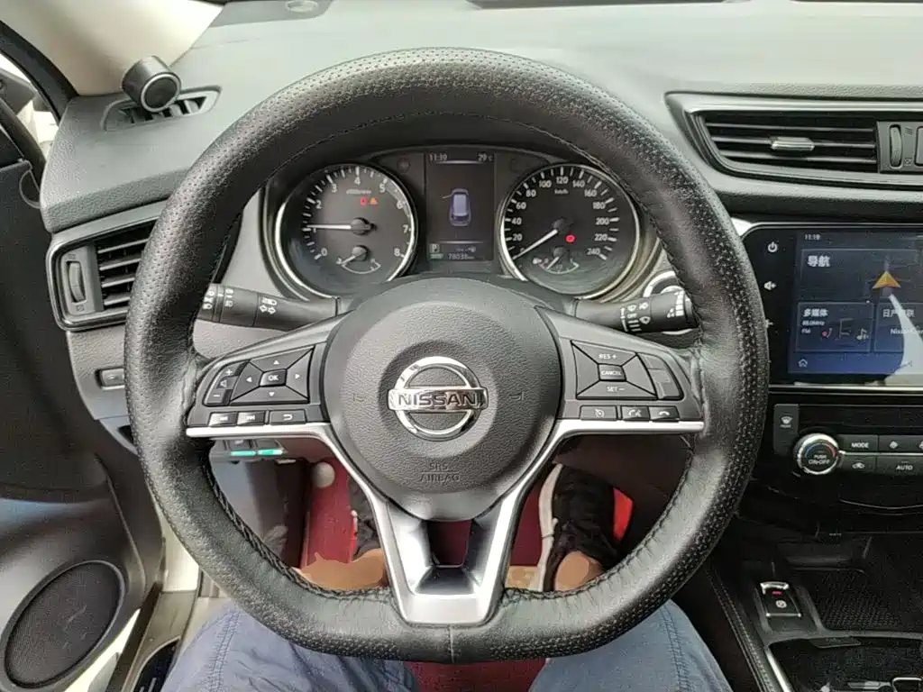 Nissan X-Trail 2020 — фото 11