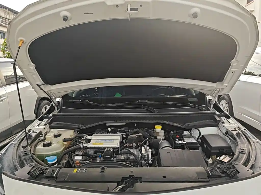 GAC Motor Trumpchi GS3 2023 — фото 20