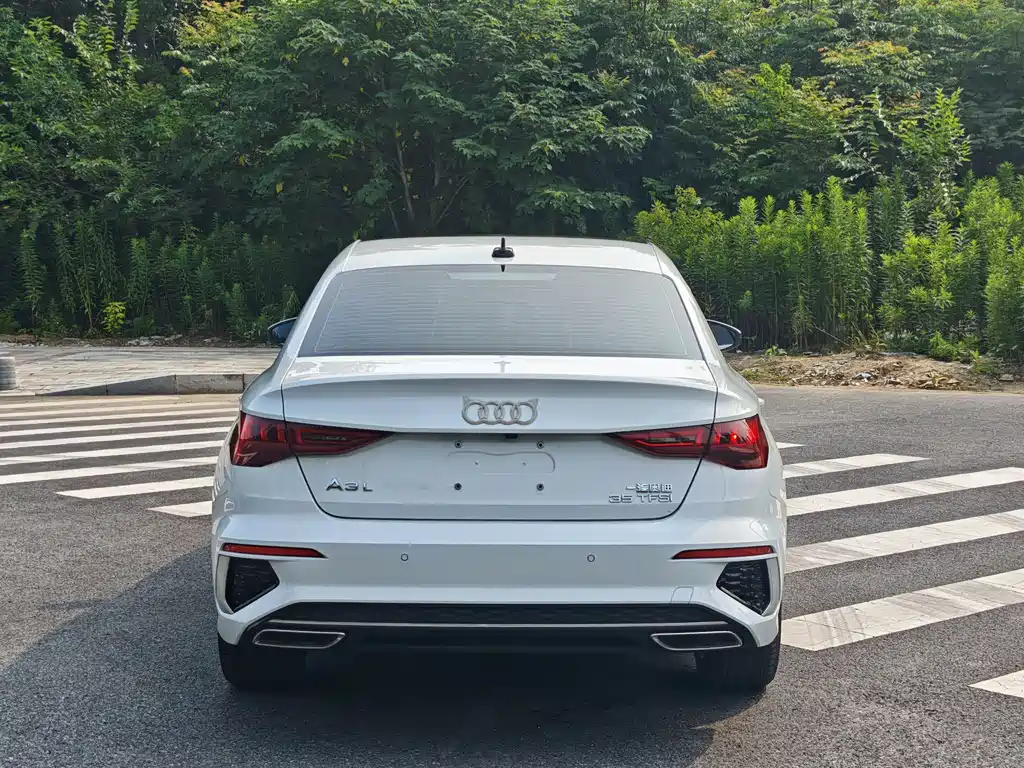 Audi A3 2023 — фото 16
