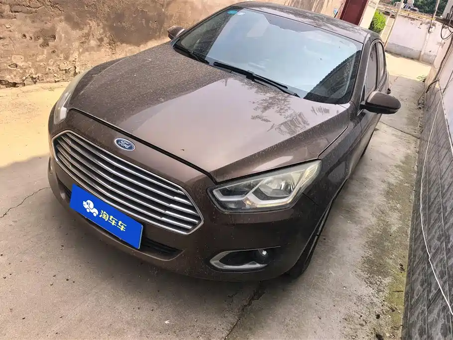Ford Escort 2016