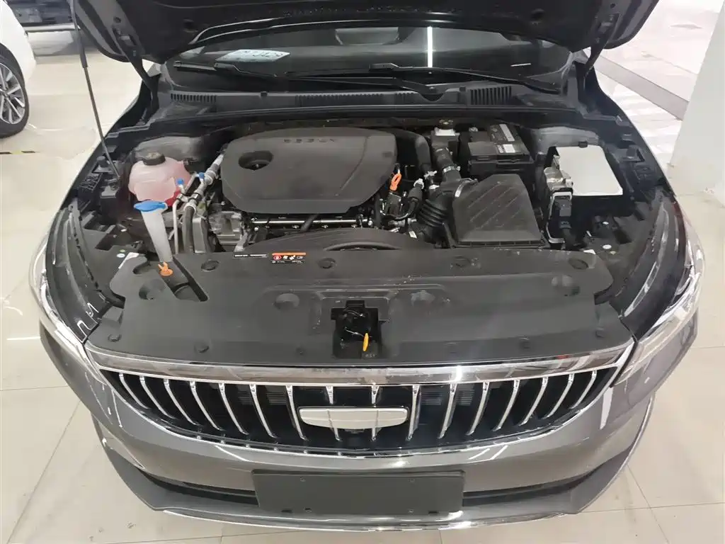 Geely Emgrand 2025 — фото 20