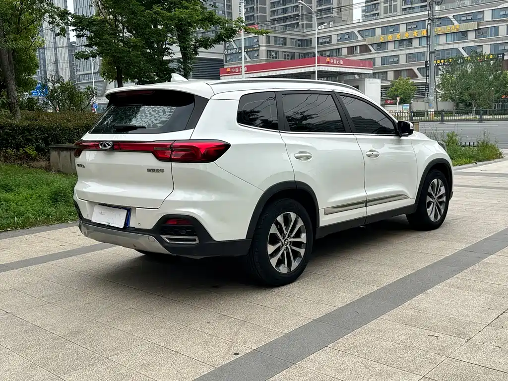 Chery Tiggo 8 2018 — фото 4