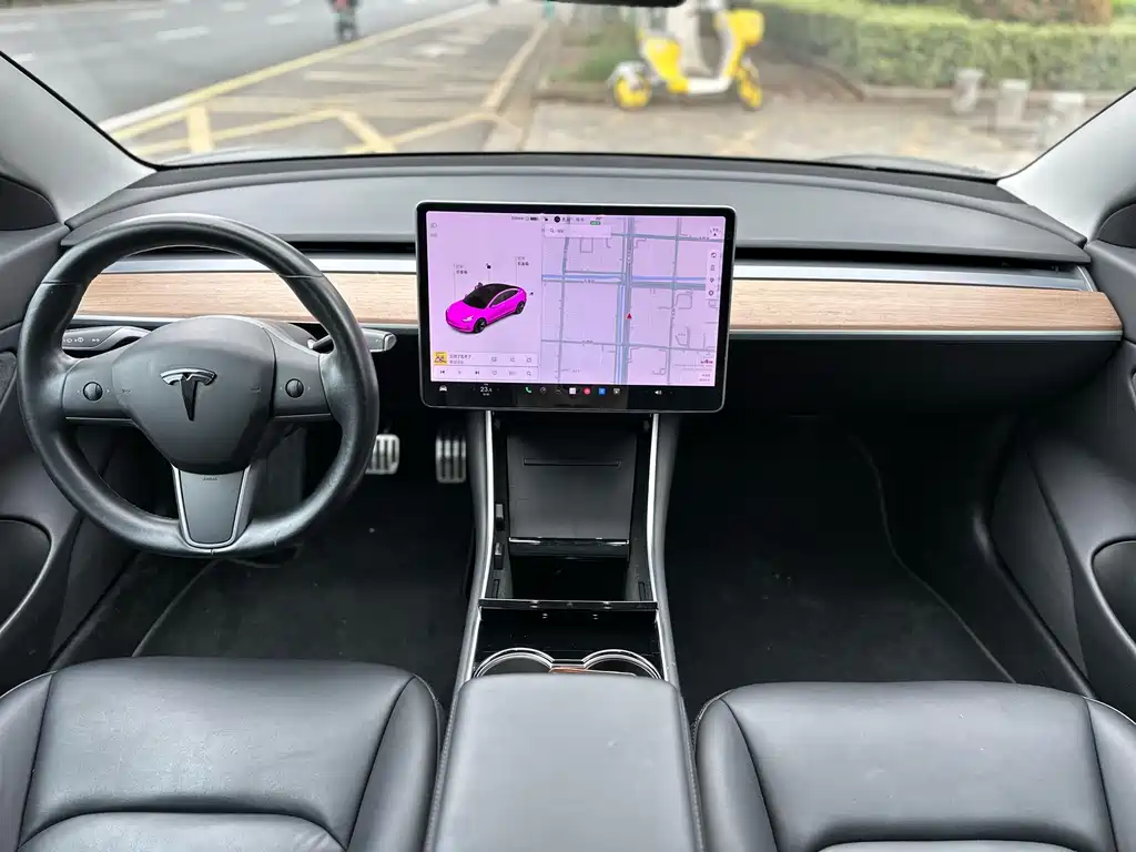 Tesla Model 3 2019 — фото 11