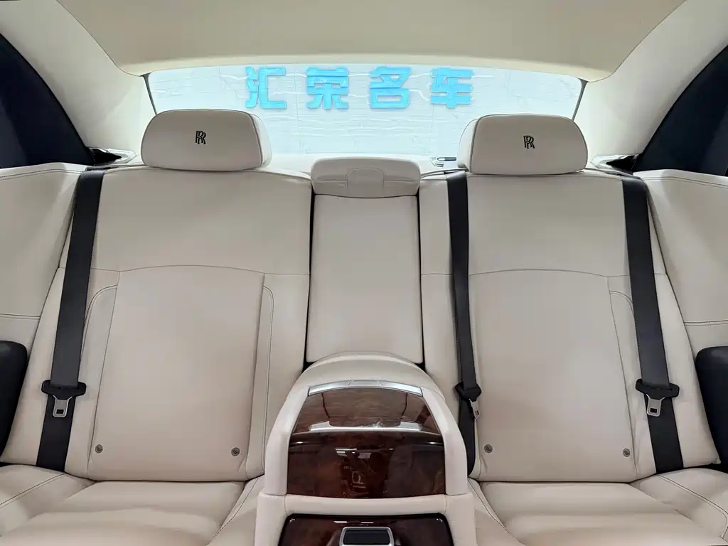 Rolls-Royce Ghost 2014 — фото 16