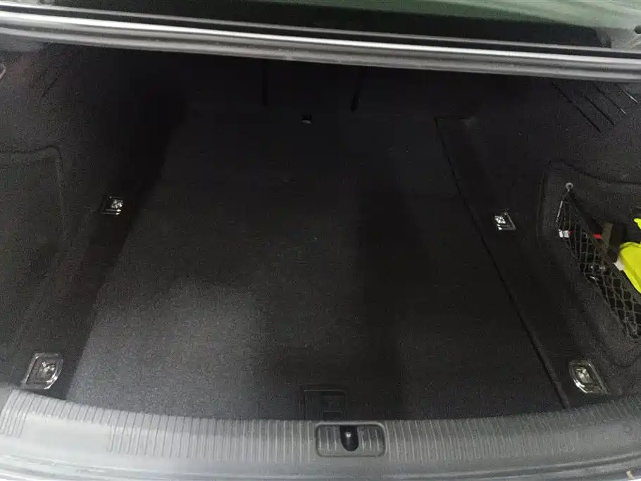 Audi A4L 2019