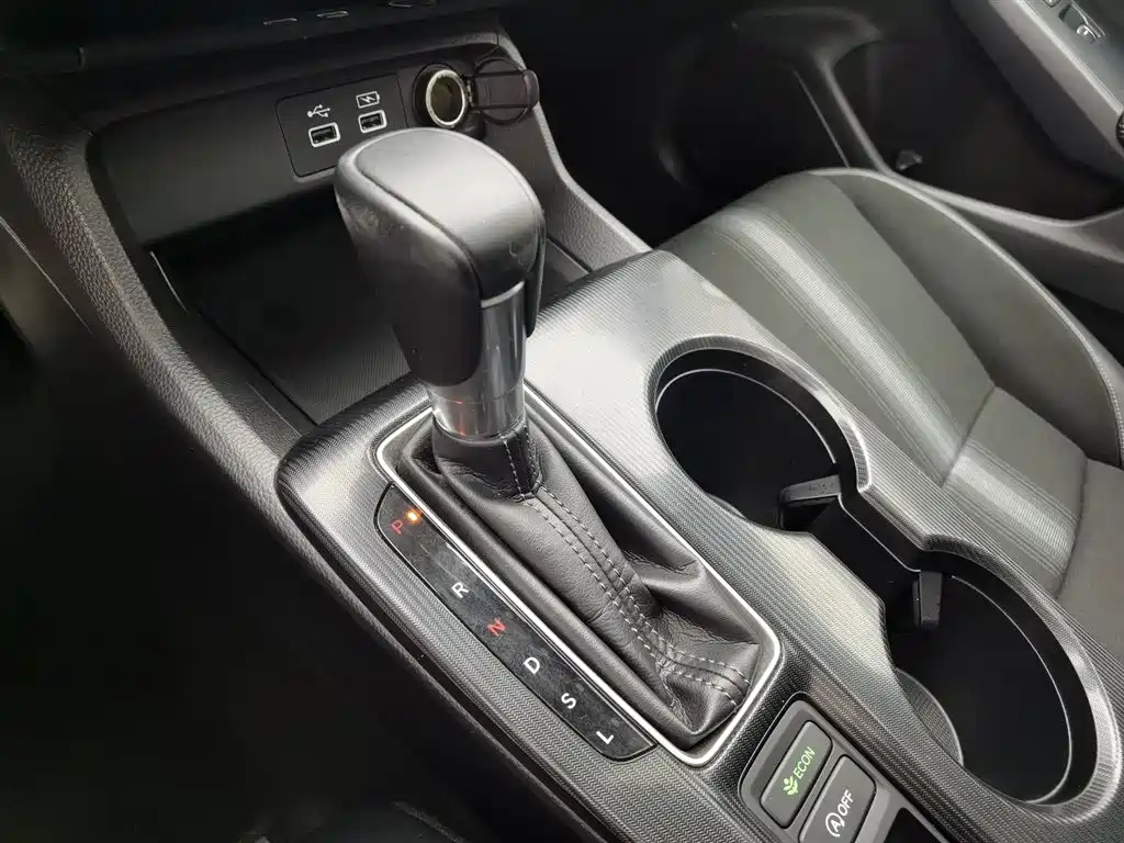 Honda Civic 2022 — фото 13