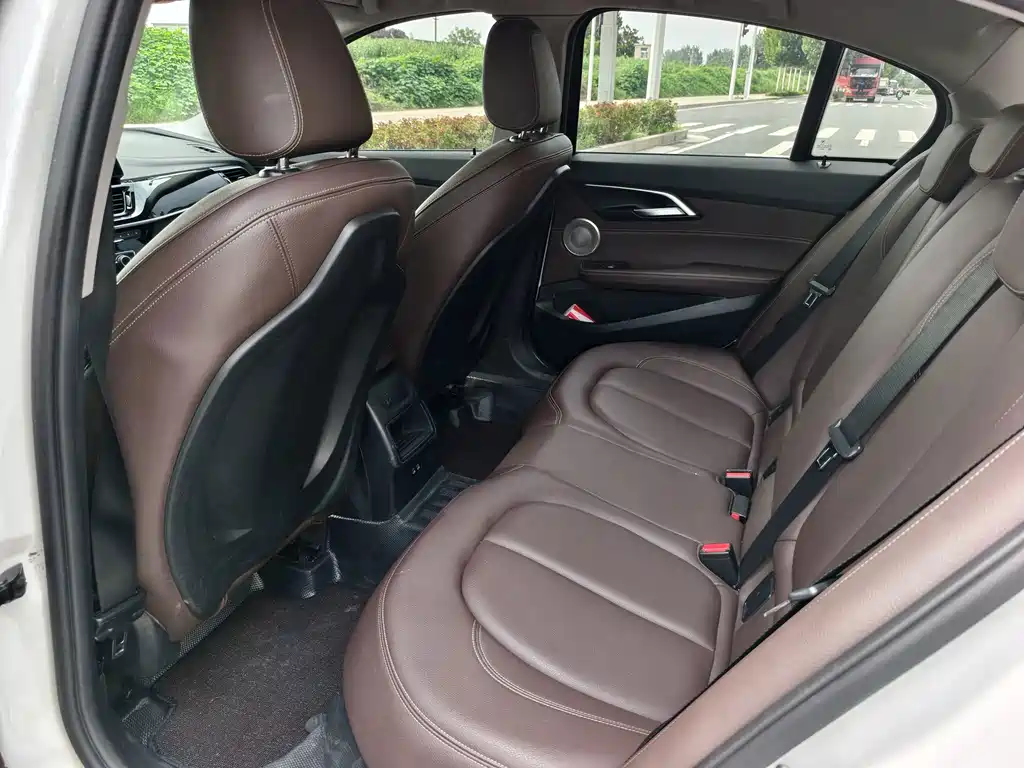 BMW 1 Series 2022