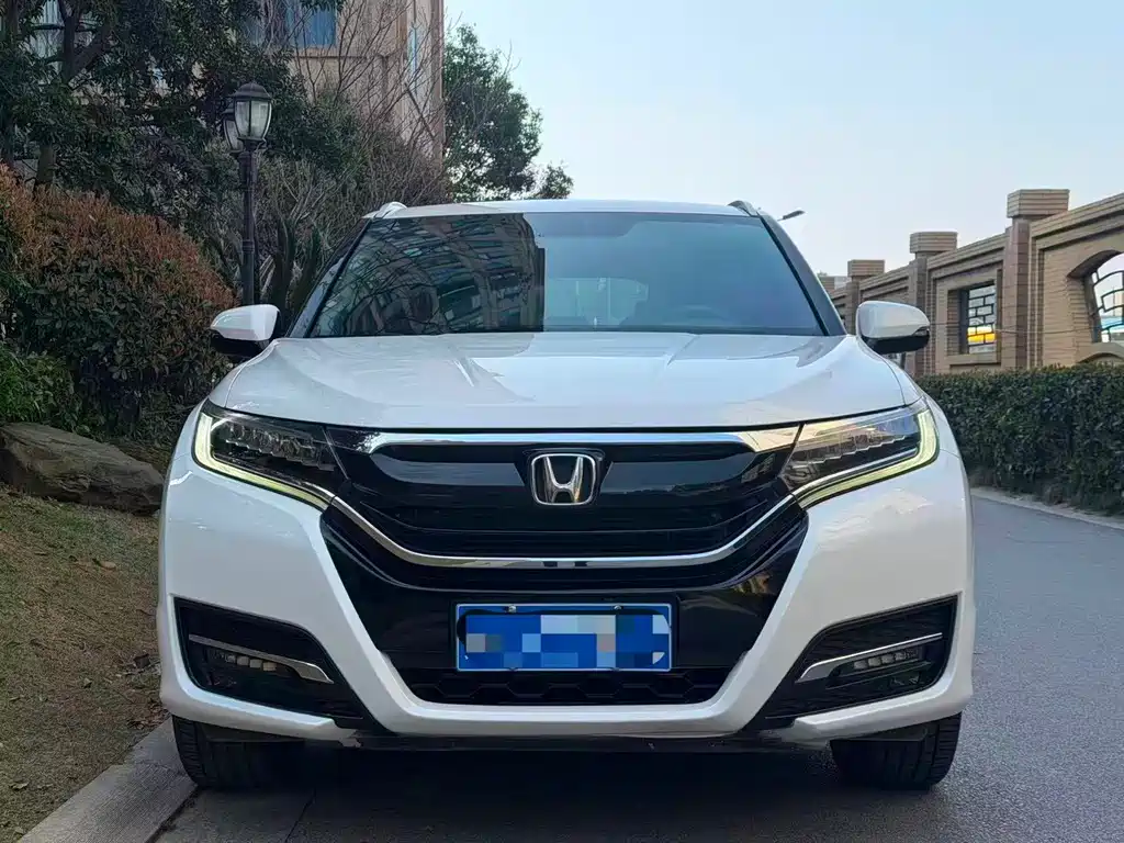 Honda UR-V 2018 — фото 1