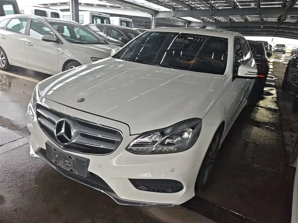Mercedes-Benz E-Class 2015 — фото 1