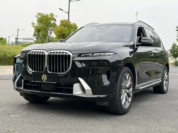 BMW X7 2023
