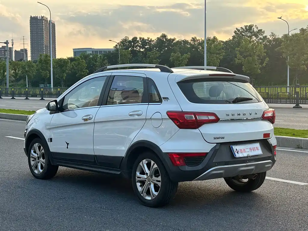 BAIC Senova X25 2016 — фото 7