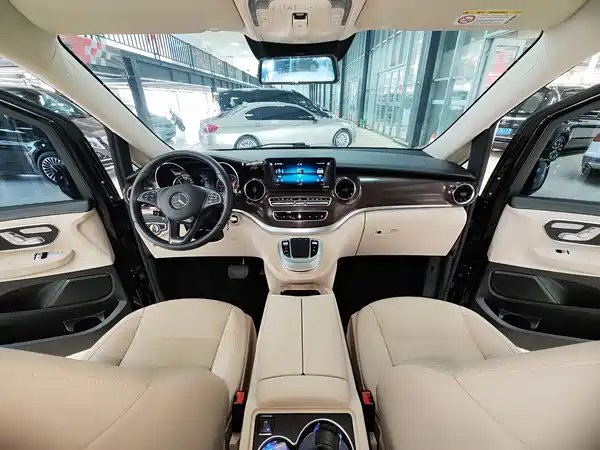Mercedes-Benz V-Class 2021