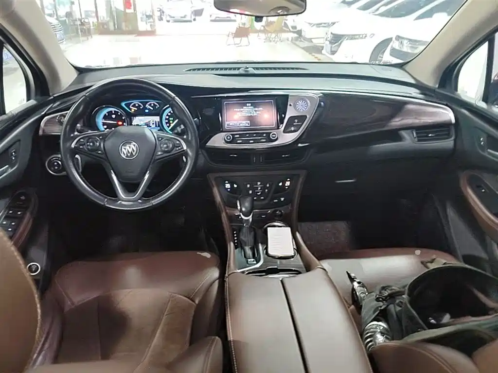 Buick Envision Plus 2017 — фото 10