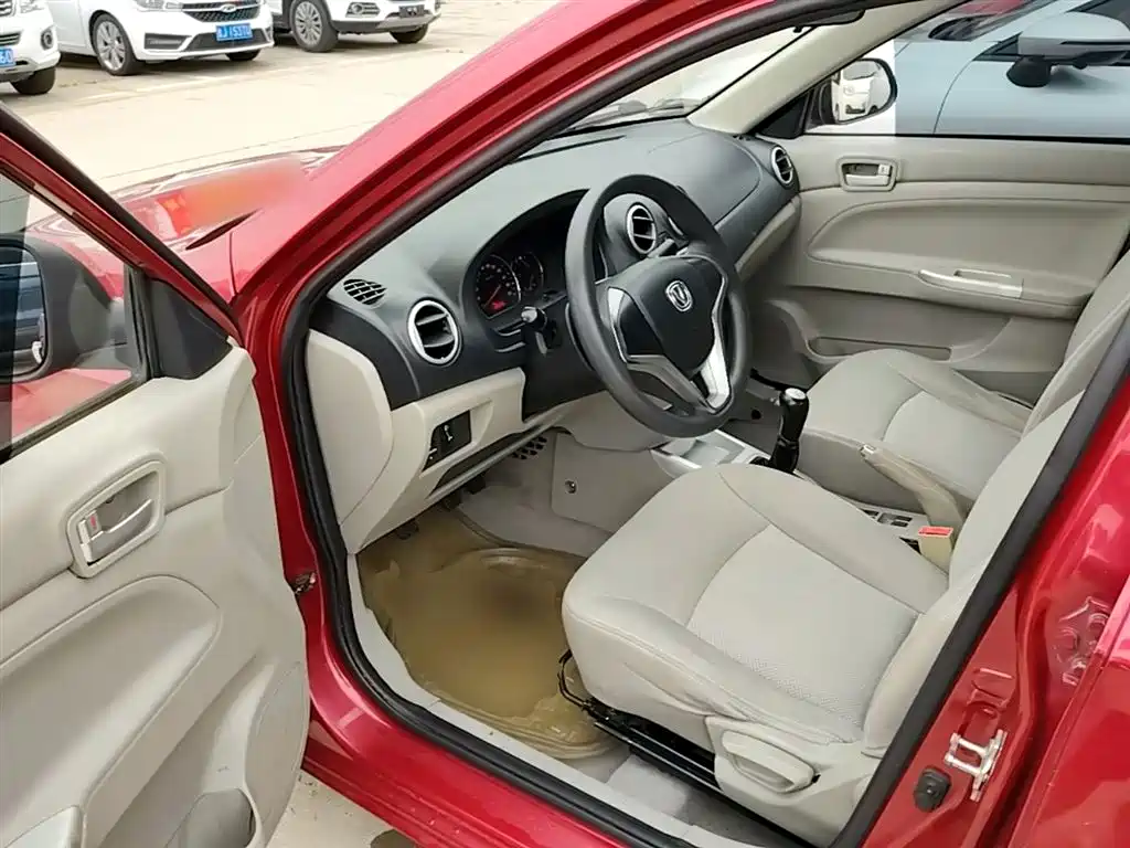 Changan V3 2014 — фото 16