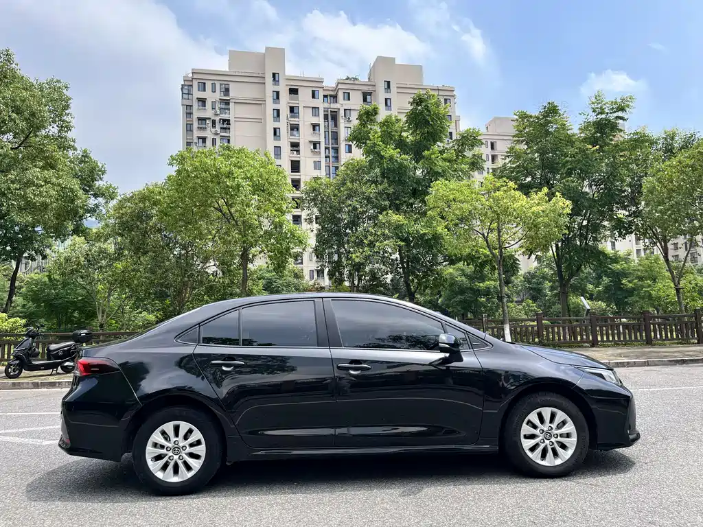 Toyota Corolla 2020 — фото 15