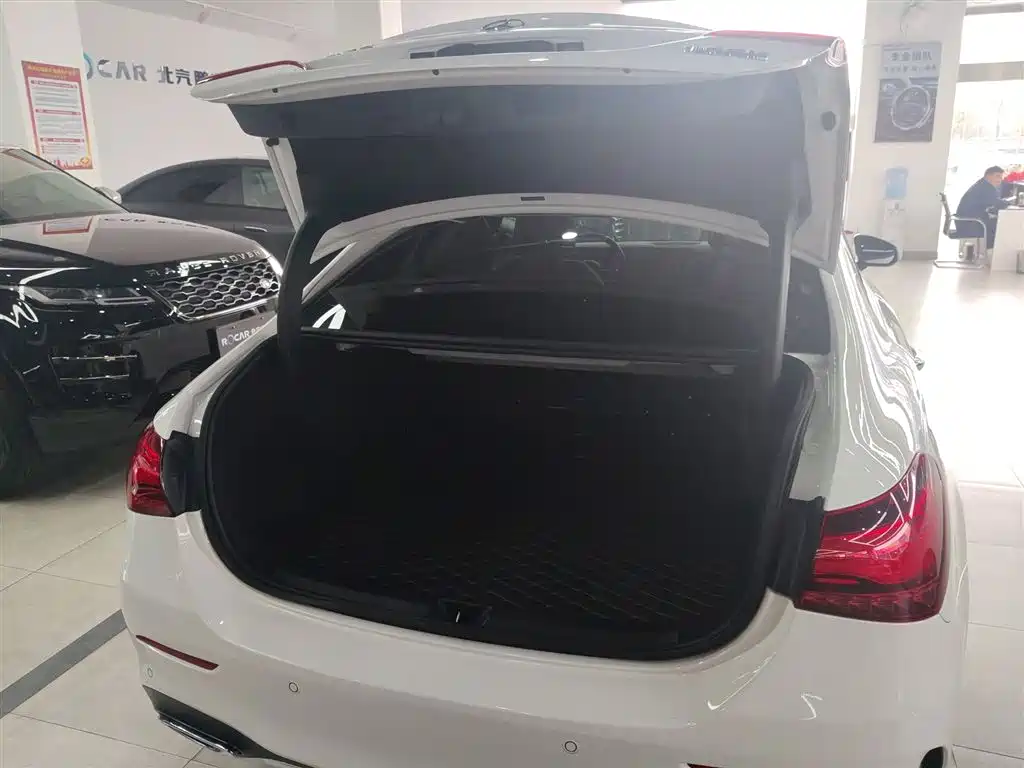 Mercedes-Benz A-Class 2023 — фото 19
