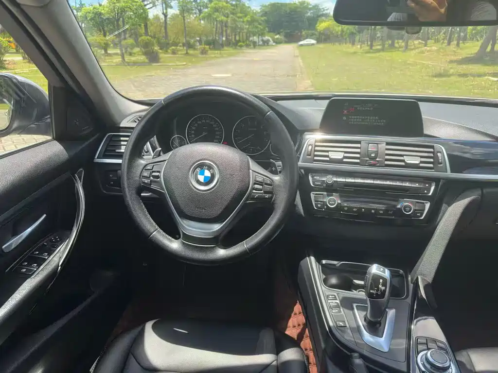 BMW 3 Series 2016