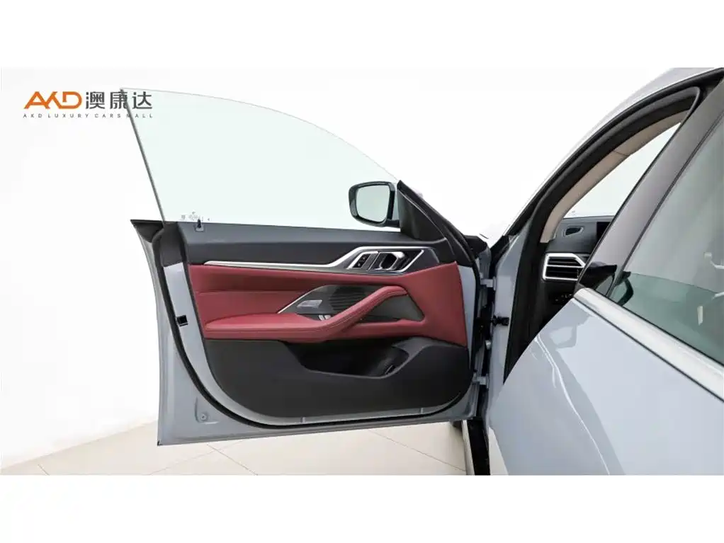 BMW 4 Series 2025 — фото 10