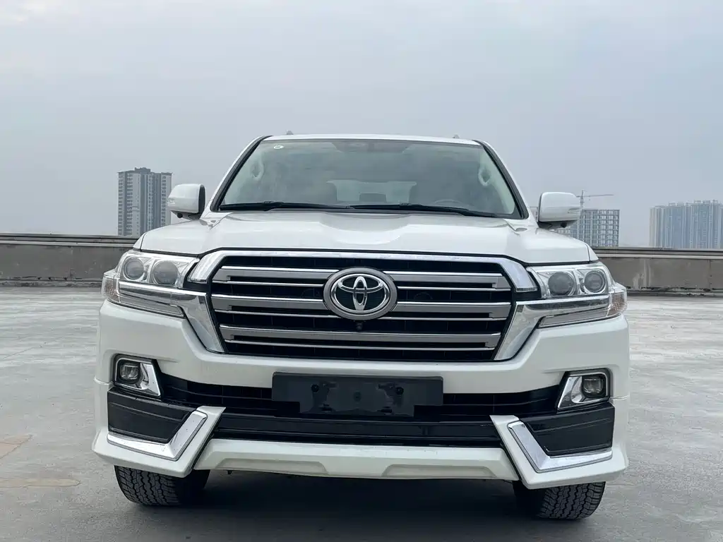 Toyota Land Cruiser 2020 — фото 2