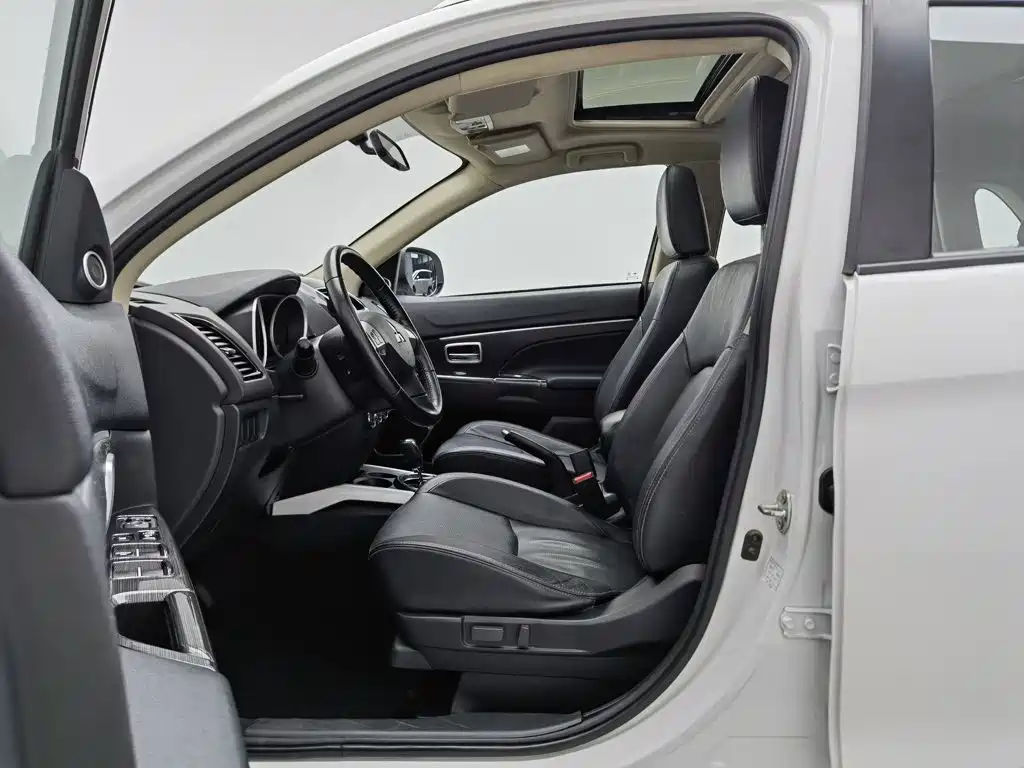 Mitsubishi Jinxuan ASX 2019 — фото 10