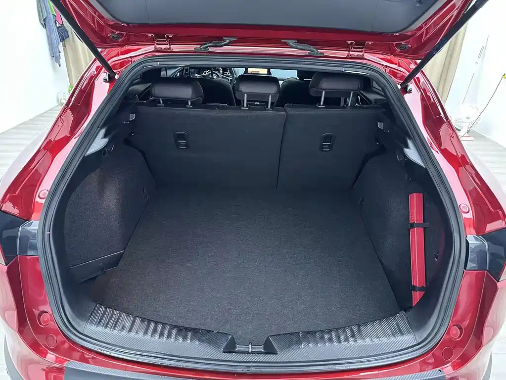 Mazda CX-4 2023 — фото 15