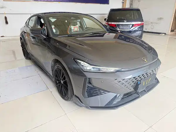 Changan UNI-V 2024