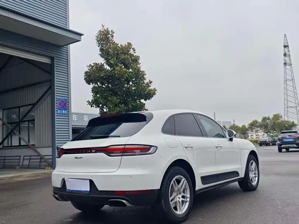 Porsche Macan 2021 — фото 6
