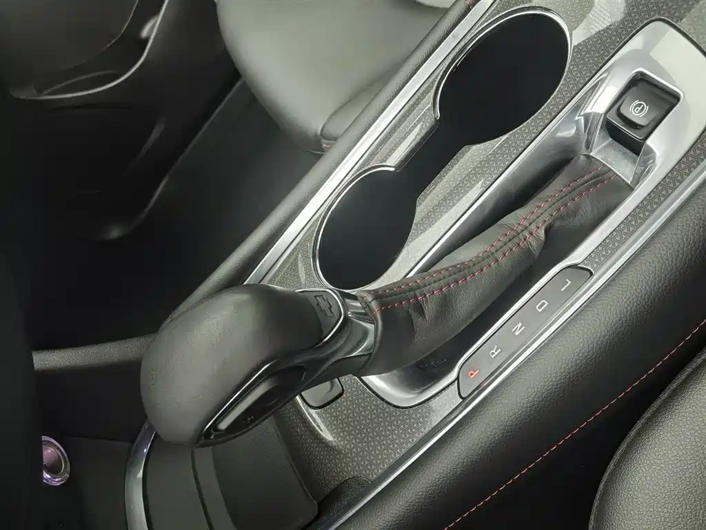 Chevrolet Malibu XL 2021 — фото 13