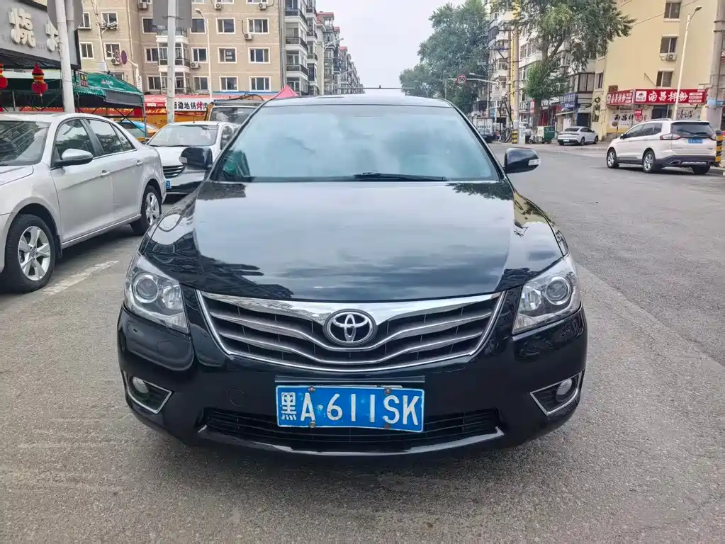 Toyota Camry 2015 — фото 4