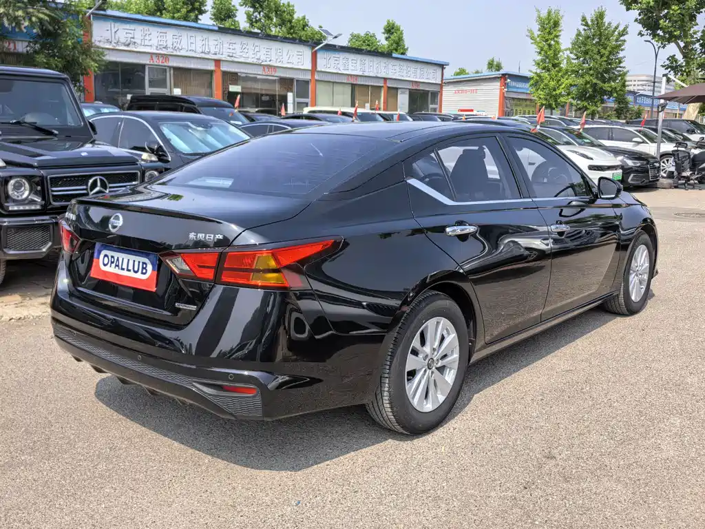 Nissan Teana 2020