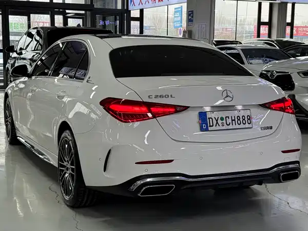 Mercedes-Benz C-Class 2024