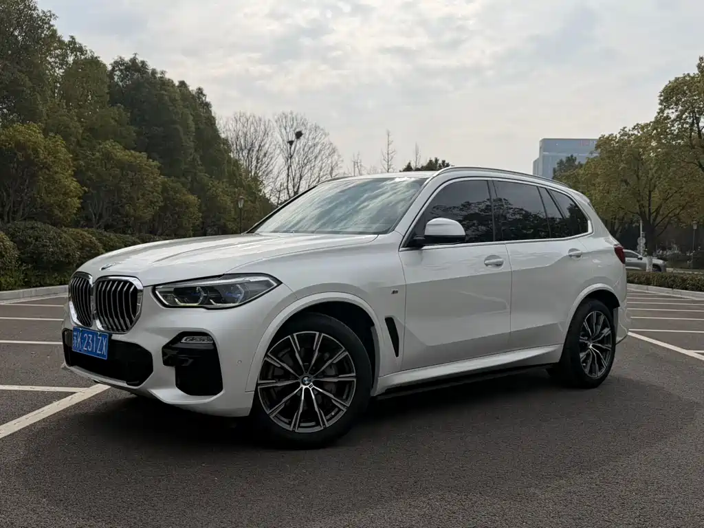BMW X5 2020 — фото 1