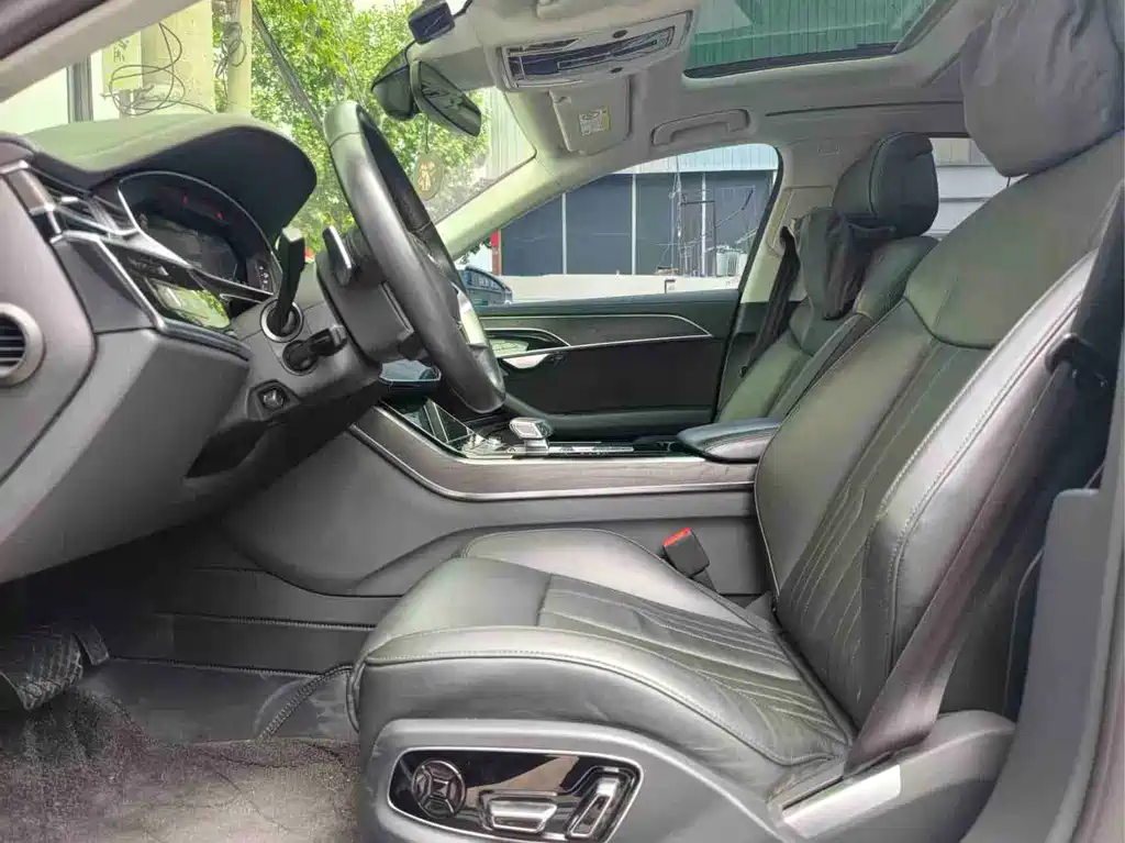 Audi A8 2023