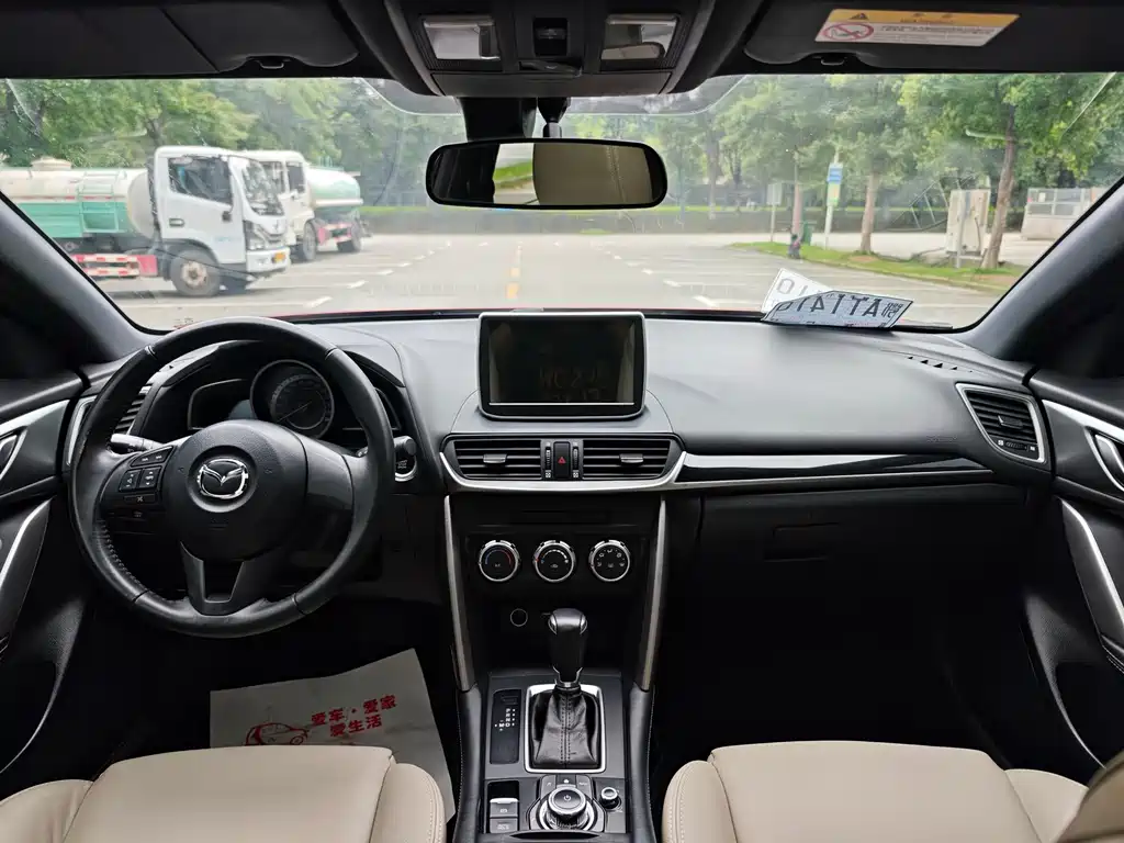 Mazda CX-4 2016 — фото 24