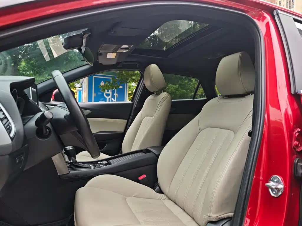 Mazda CX-4 2016 — фото 28