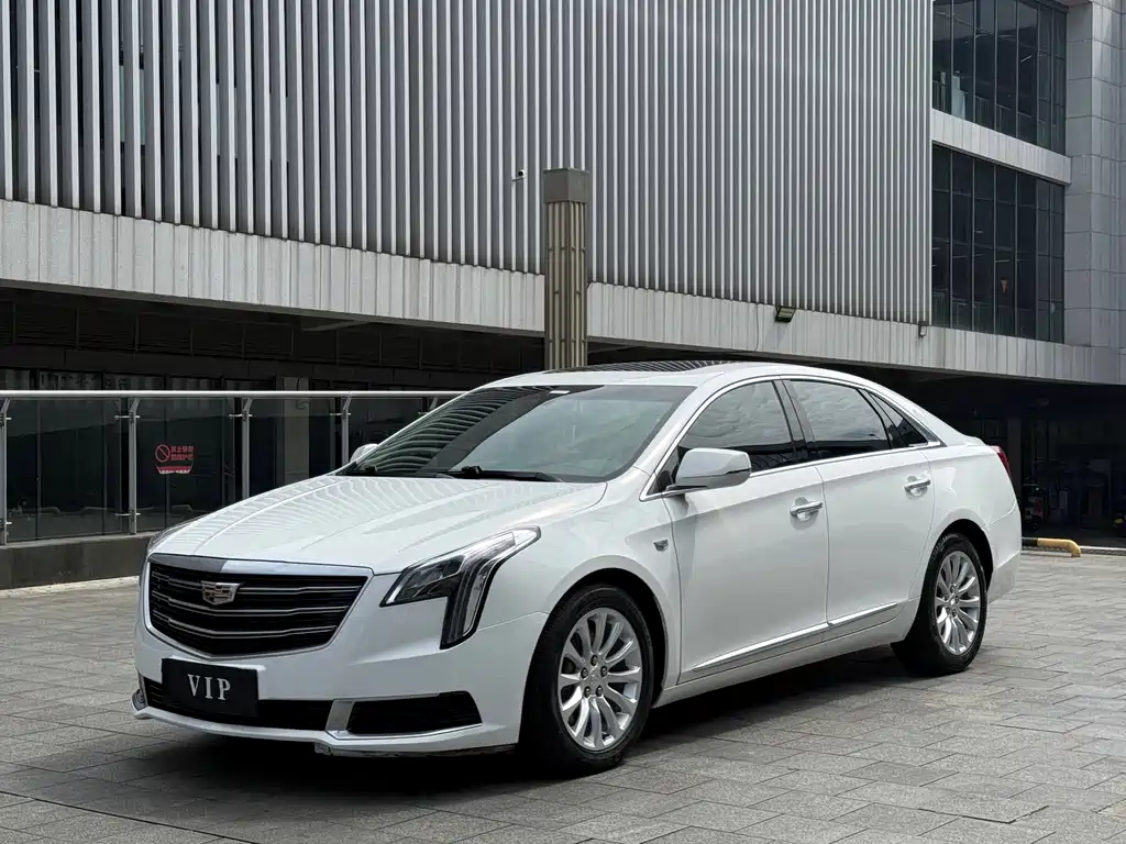 Cadillac XTS 2019 — фото 1