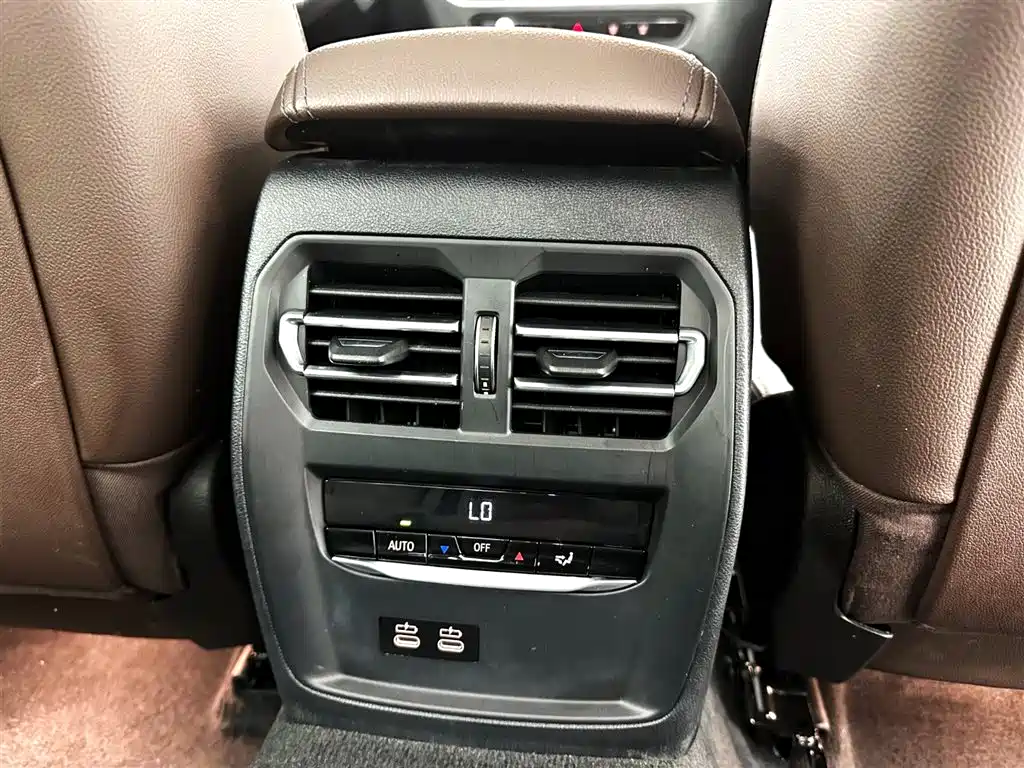 BMW 3 Series 2022 — фото 17
