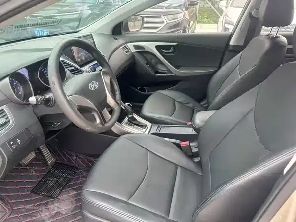 Hyundai Elantra Langdong 2014