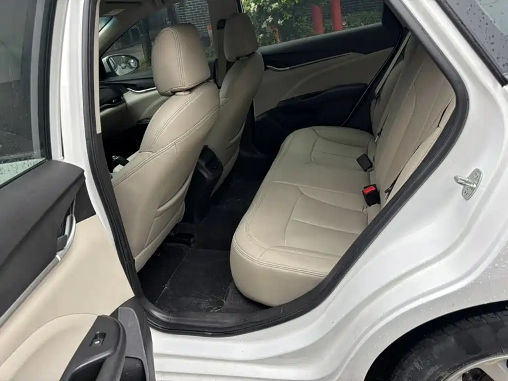 Buick Excelle GT 2018 — фото 14