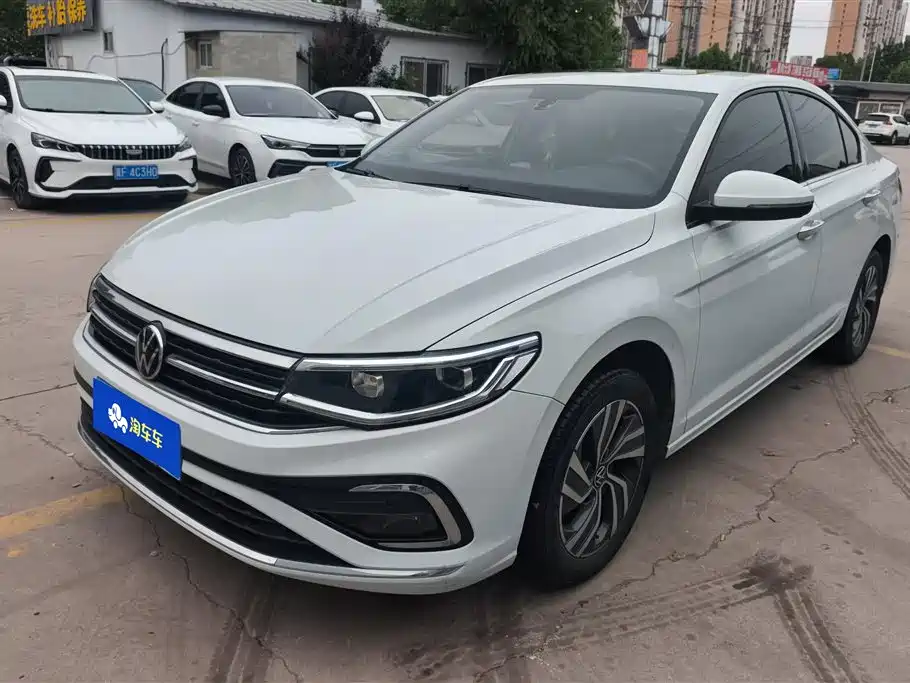 Volkswagen Bora 2023