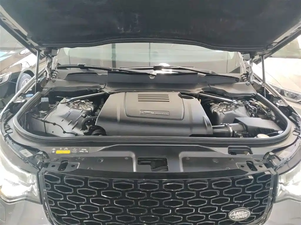 Land Rover Discovery 2019 — фото 17