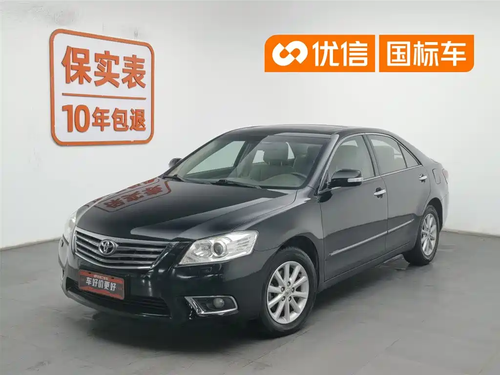 Toyota Camry 2010 — фото 1