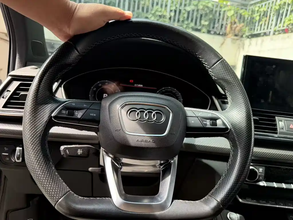Audi Q5L Sportback 2021 — фото 8