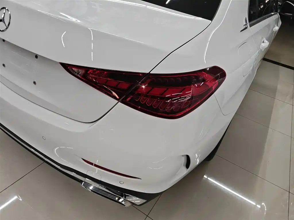 Mercedes-Benz C-Class 2023 — фото 24