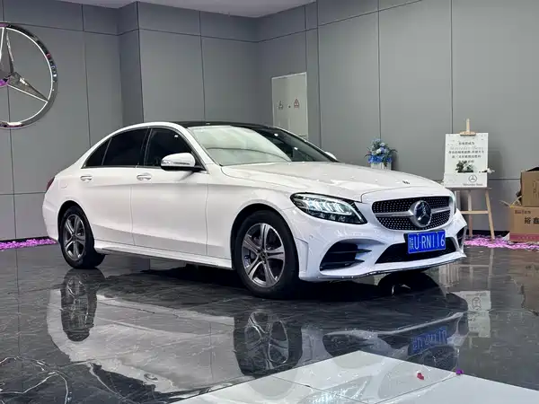 Mercedes-Benz C-Class 2021