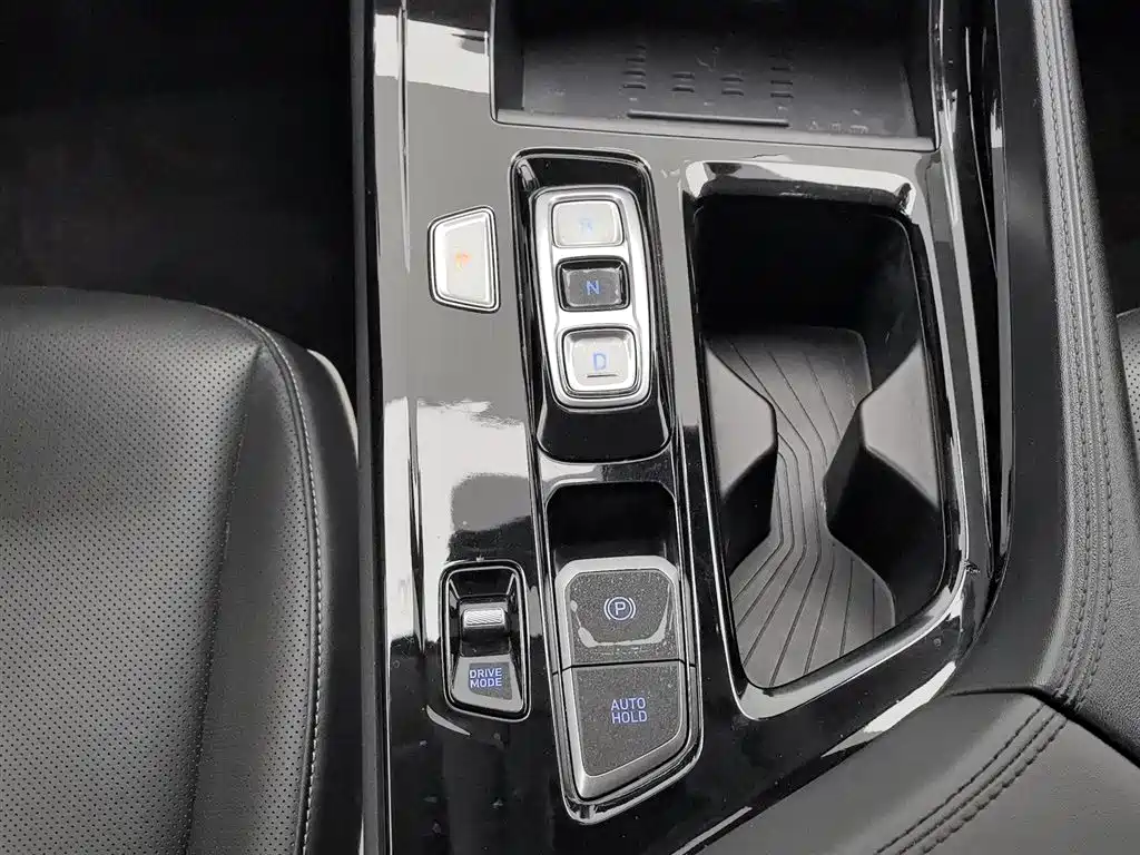 Hyundai Custo 2023 — фото 13