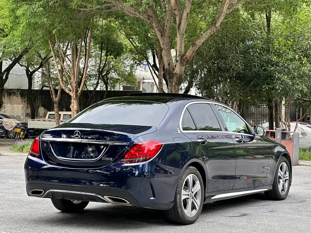 Mercedes-Benz C-Class 2019