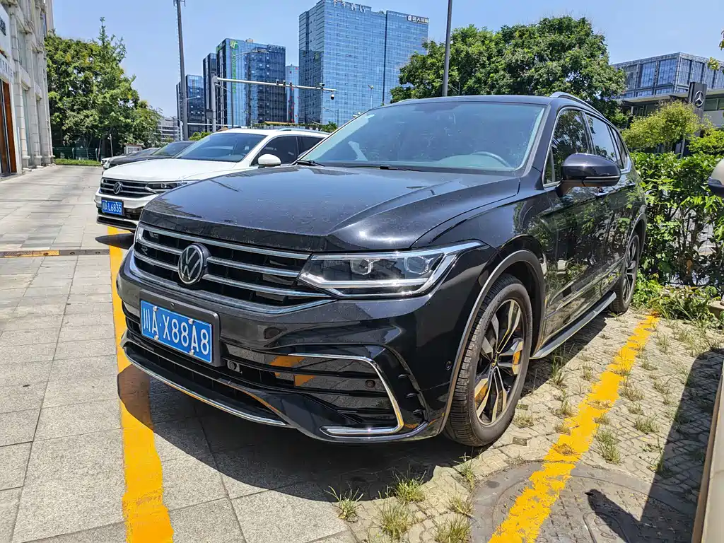 Volkswagen Tiguan L 2025